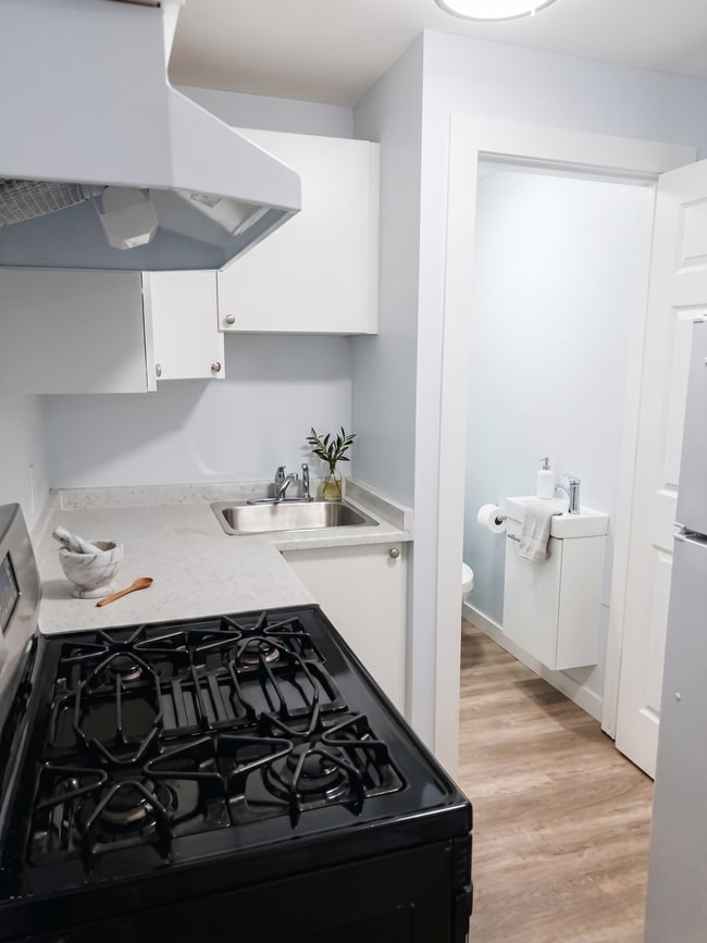 Photo - 7951 Thormanby Cres