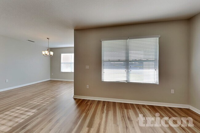 Photo - 991 Summer Glen Dr