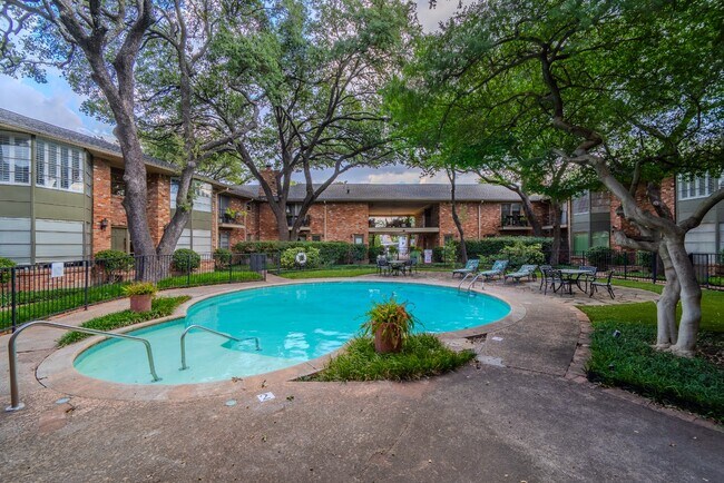 Photo - 6106 Averill Way Unit C