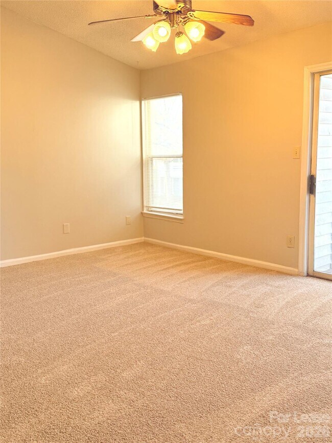 Photo - 9627 Vinca Cir Unit E