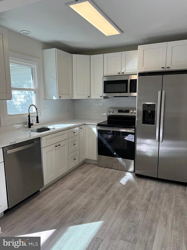 Photo - 83 Wenner Dr