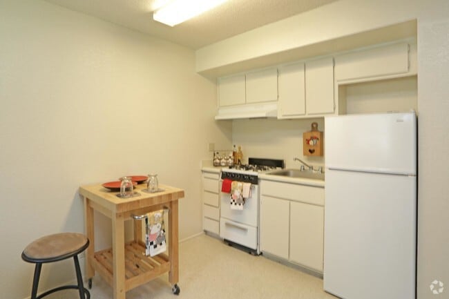 Cocina - Kings View Manor Senior Living 55 and Better