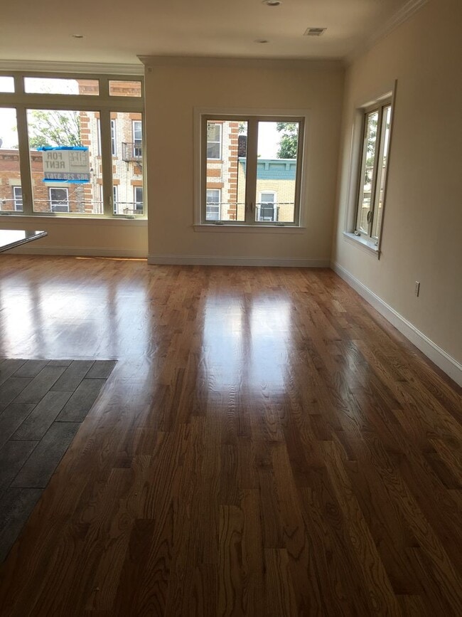 Photo - 194 Parkhurst St Unit 2