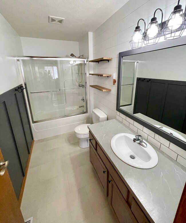 Photo - 144 Harmony Cir