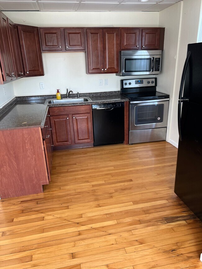 Photo - 4 E Walnut St Unit 2