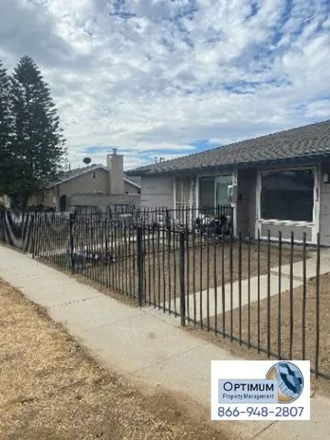 Photo - 630 S Olive Ave Unidad #A