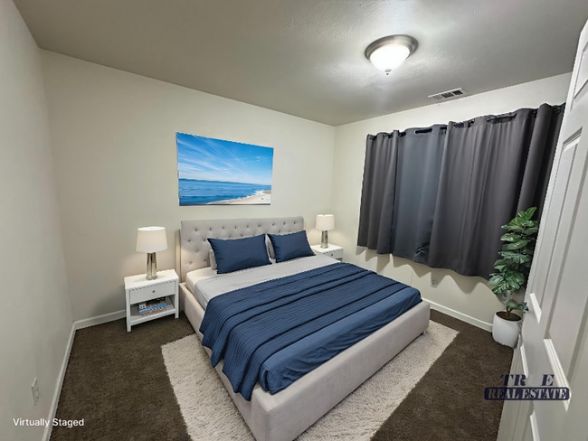 Photo - 145 E Richards St