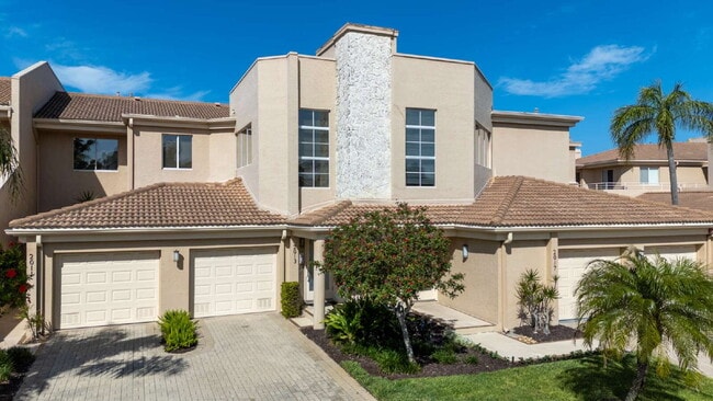 Photo - Luxury Furnished Longboat Key Retreat with Private Beach Club Access & Golf Course Views
Remodele...