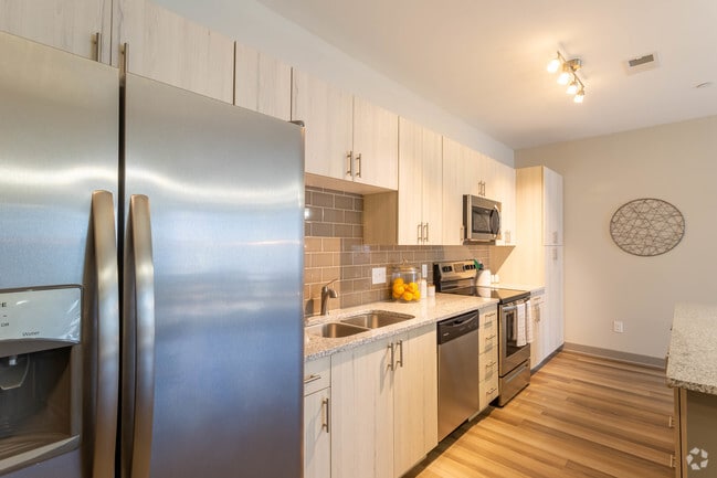 2BR,2BA