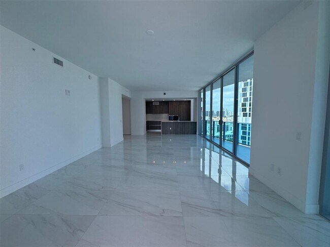 Photo - 17550 Collins Ave Unit 1005