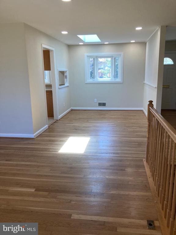 Building Photo - 5001 White Flint Dr