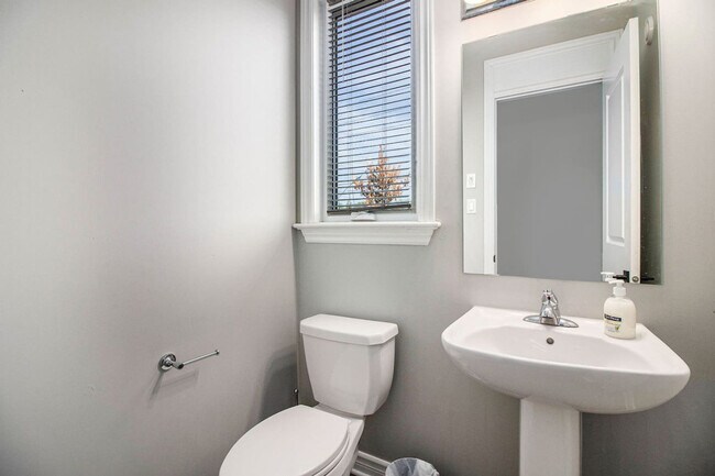 Photo - 132 Eric Maloney Way Unit ID1340607P