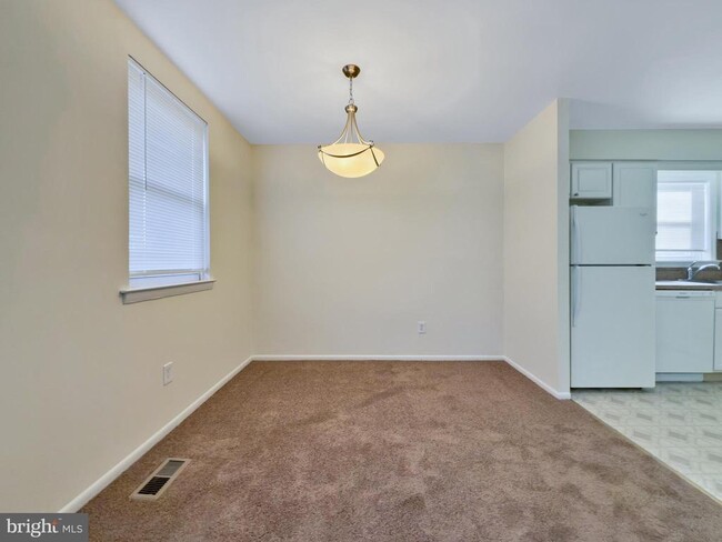 Photo - 9754 E Roosevelt Blvd