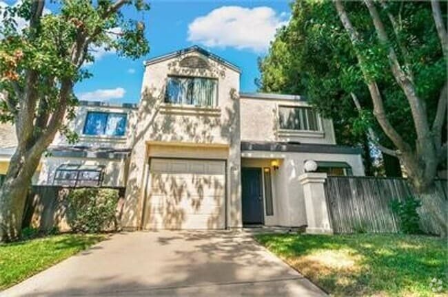 Building Photo - Great 2 bedroom, 1.5 bath in South Davis f... Rental