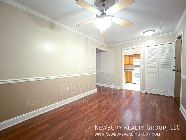 Photo - 530 N Main St Casa