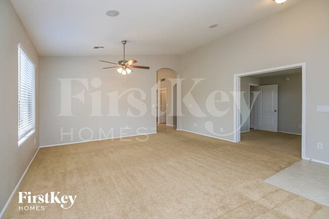 Photo - 98 E Clairidge Dr