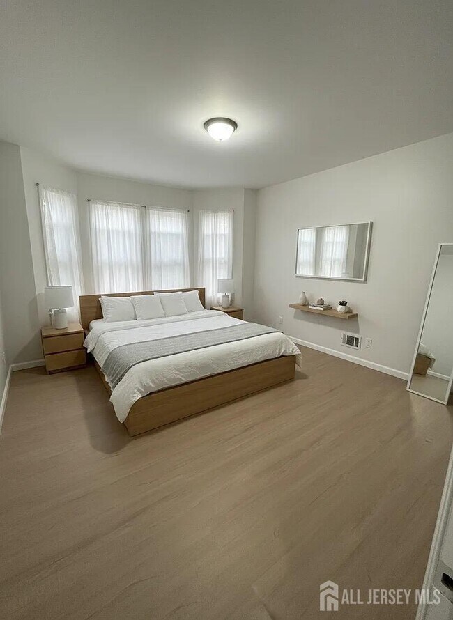 Photo - 417 S 14th St Unit 419