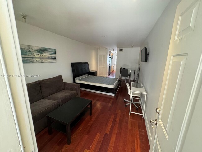 Photo - 1340 Drexel Ave Condo Unit 306