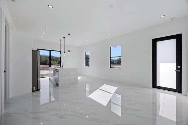 Photo - 2700 49th St SW