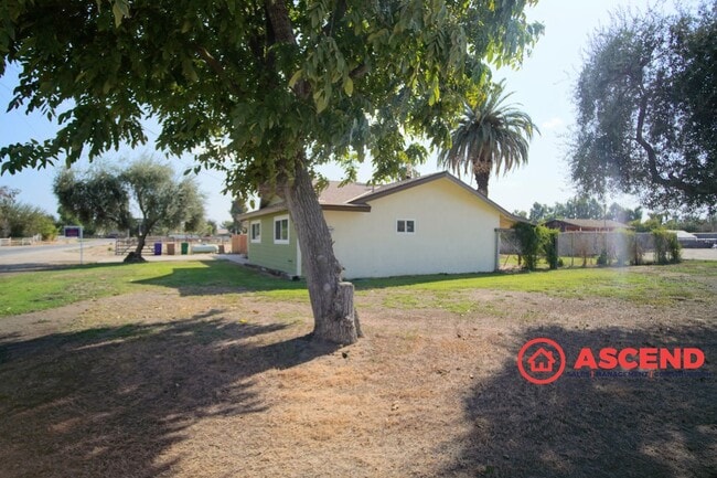 Photo - 3 Bed / 2 Bath Home on 2 Acres of Cattle L...