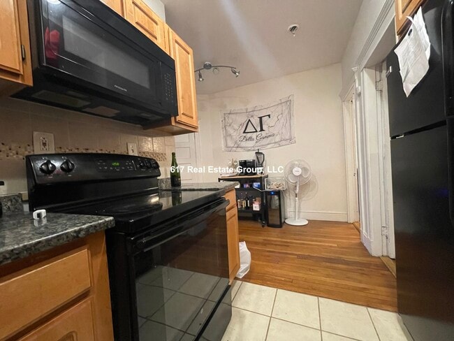 Photo - 1122 Commonwealth Ave Unit 1