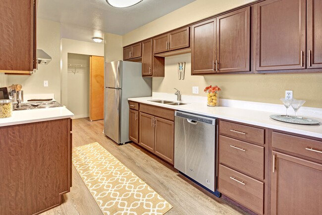 Century Plaza Apartments - Kitchen - Century Plaza Rental