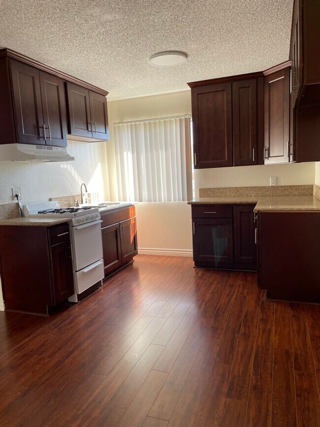 Photo - Palmer Apartments