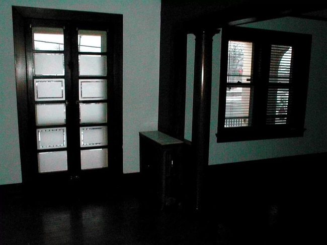 Photo - 302 W Grand Ave Unidad 2