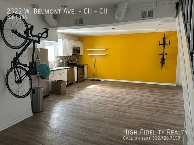 Photo - 2322 W Belmont Ave Unit CH