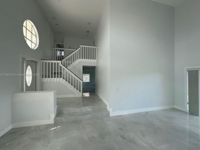 Photo - 8557 Windy Cir