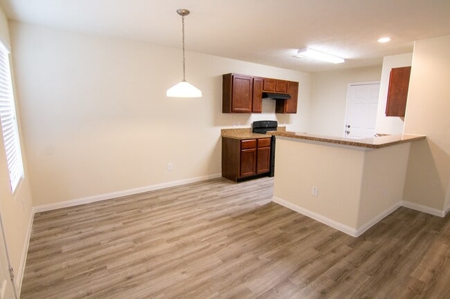 Photo - 3211 Gold Star Dr