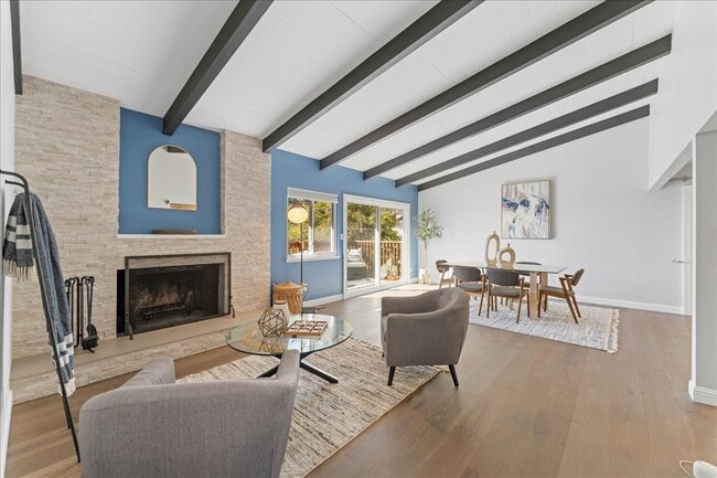 Photo - 6021 Snake Rd