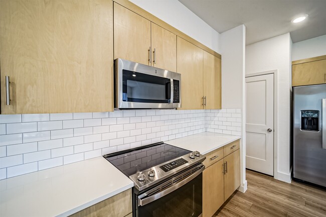 Photo - 2523 Appian Wy