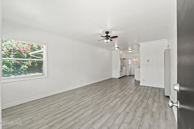 Photo - 3345 Porter Ln