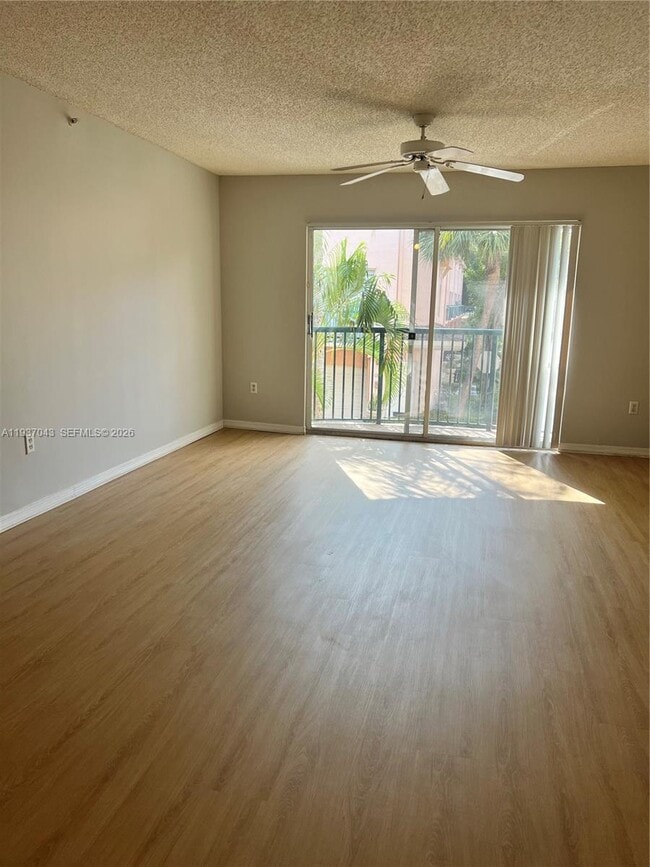 Photo - 2033 SE 10th Ave Unit 605