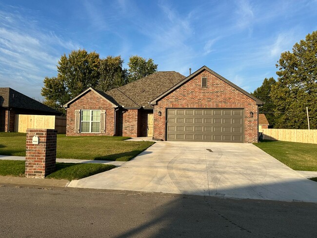 New construction in Skiatook! - New construction in Skiatook! House