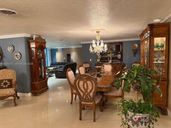 5540 SW 63rd Ct