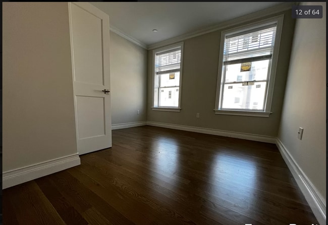 Photo - 14 Mount Hood Rd