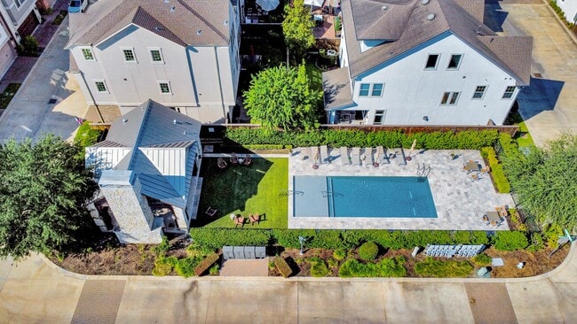 Photo - 8306 Hillendahl Blvd
