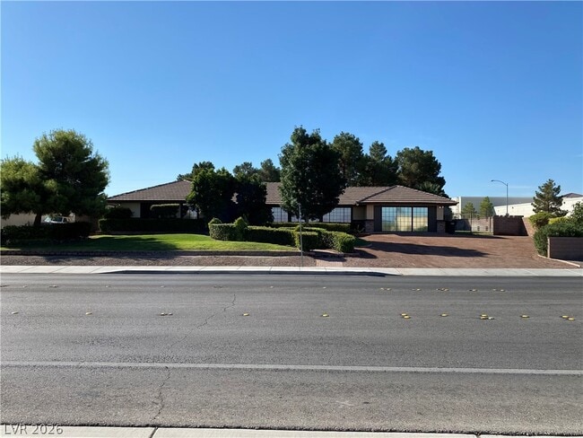 Photo - 2521 E Serene Ave