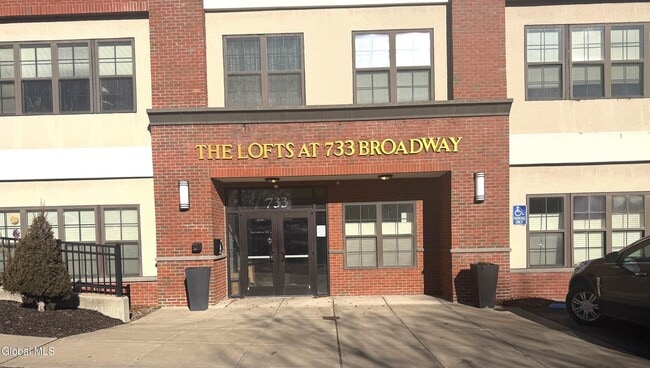 Building Photo - 733 Broadway Unit 106