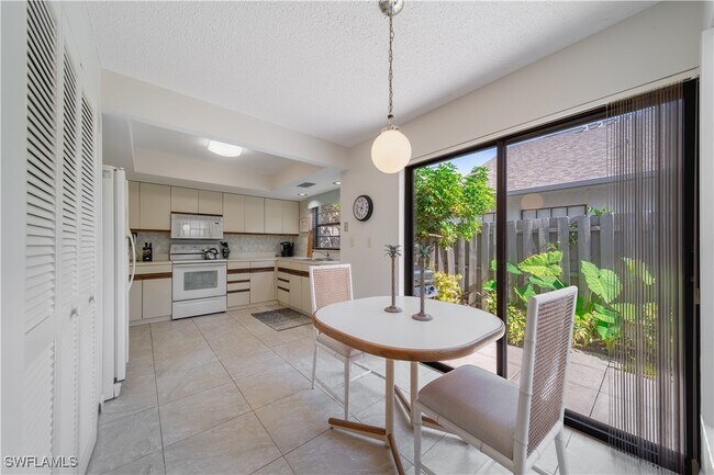 878 Meadowland Dr Unit G