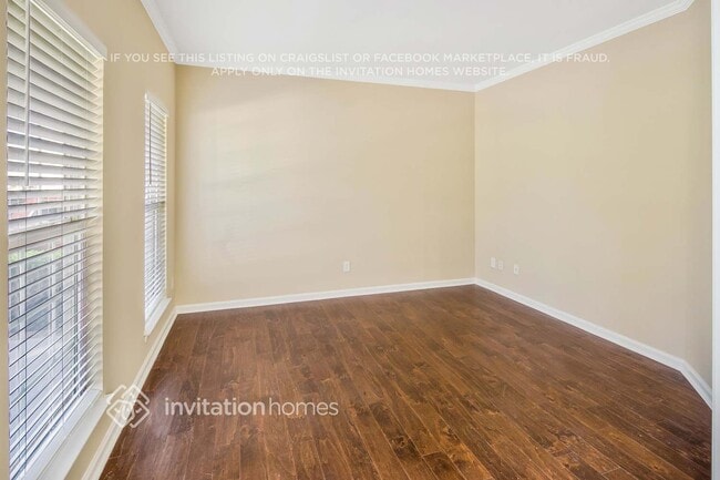 Photo - 6918 Olmsford Dr