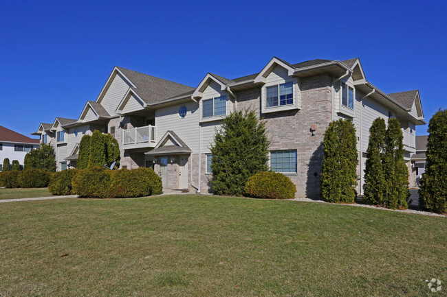 Building Photo - Regal Pointe Apartments