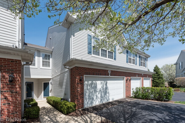 Building Photo - 104 Concord Dr S