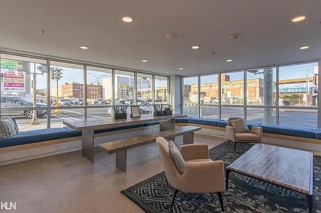 Photo - 262 Monsignor Obrien Hwy Unit 404