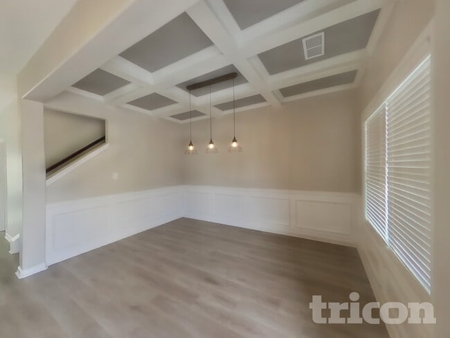 Photo - 26 Hillshire Dr