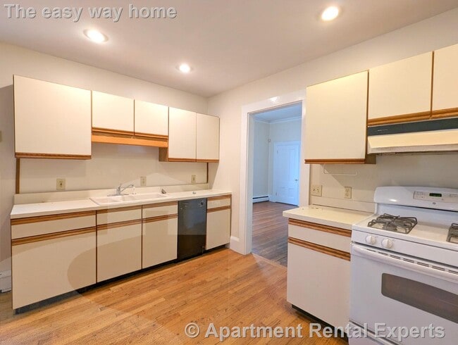 Photo - 15 Howe St Unit #1