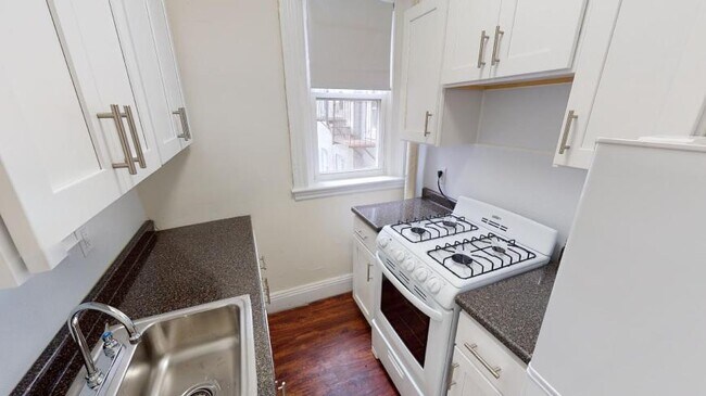 Photo - bedroom in Boston MA 02215