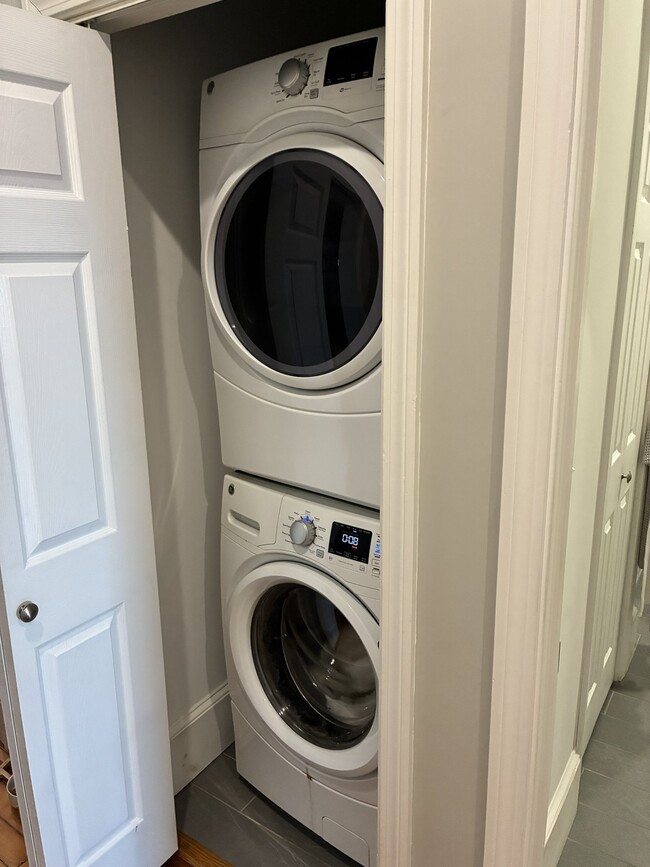 Photo - 373-391-391 Cambridge St Unit 385-02